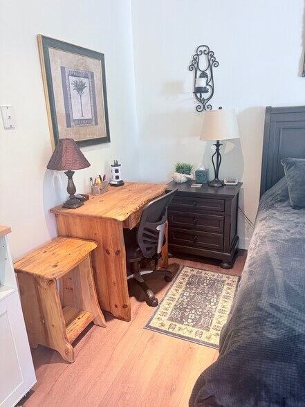 Building Photo - 431 Vista del Mar Dr