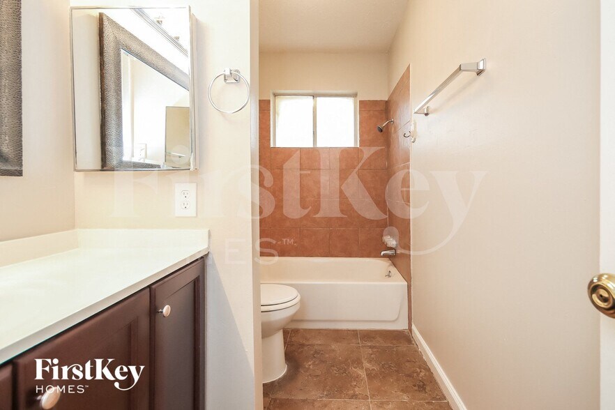 Building Photo - 10411 Cedar Towne Ln