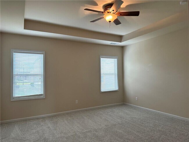 Building Photo - 5750 Rialto Way