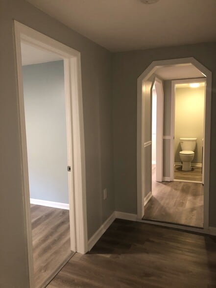 Building Photo - 108 Clinton St