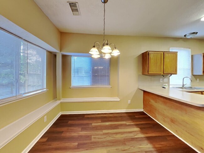 Building Photo - 18918 Forest Trace Dr
