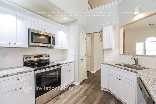 Building Photo - 14736 Sapphire Ln