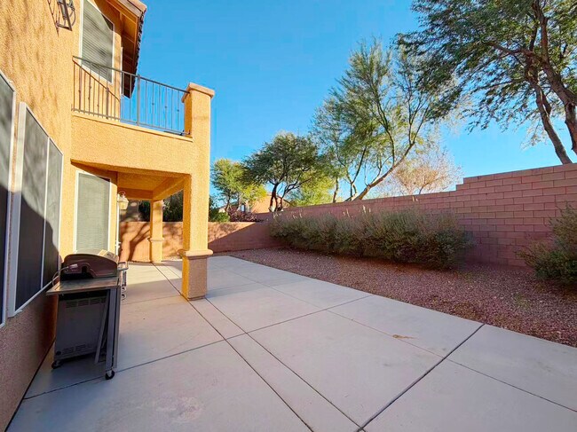 Building Photo - 7473 Glorious Sun Dr