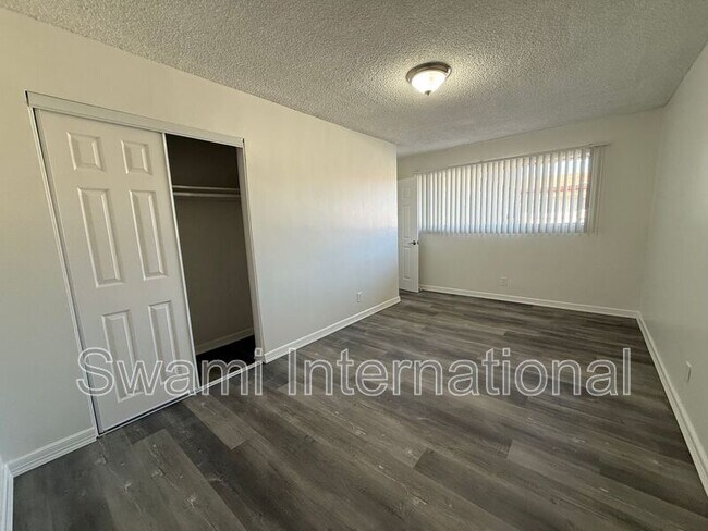 Building Photo - 13614 Doty Ave