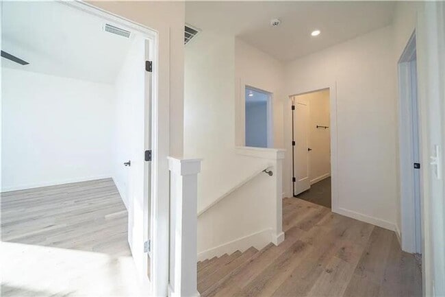 Building Photo - Beautiful Two-Story Home in NW OKC!