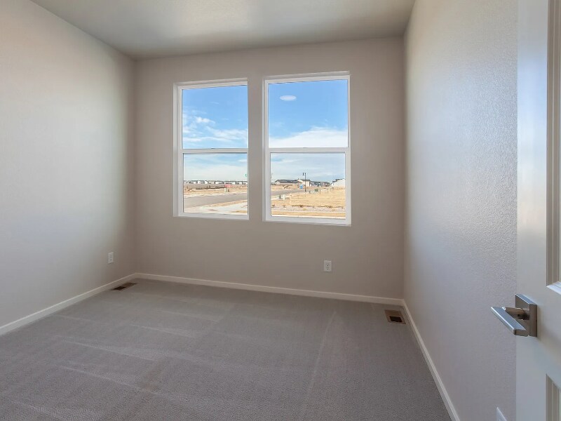 Building Photo - 6039 Red Barn Rd