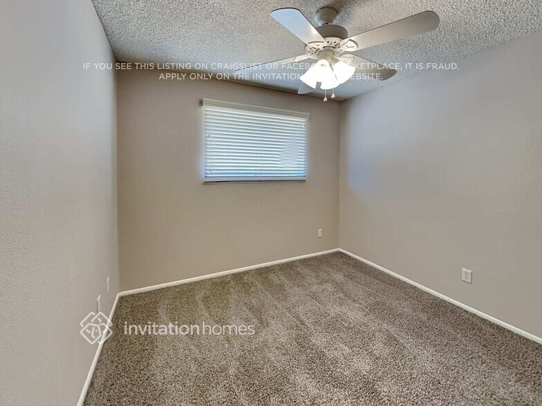 Building Photo - 4322 E Villa Maria Dr