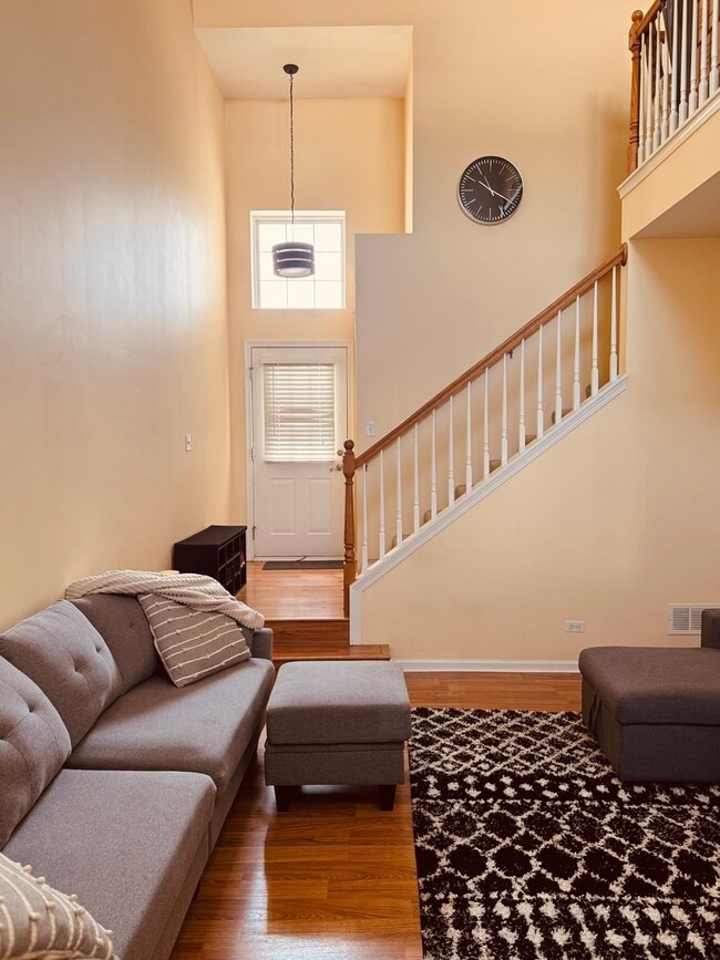Building Photo - 24825 Gates Ct