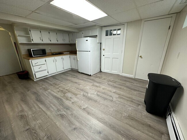 Building Photo - 126 Indiana Ave