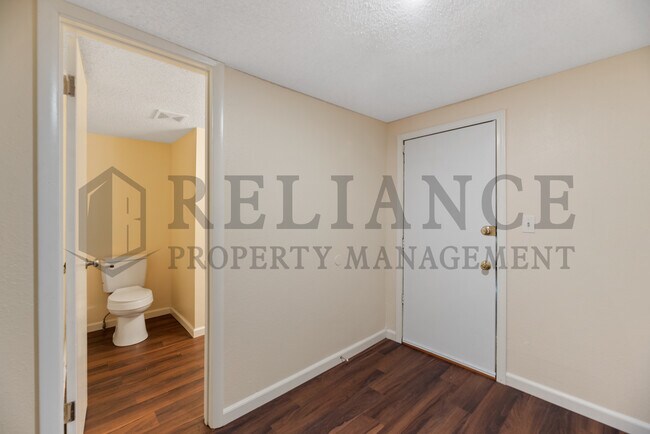 Building Photo - 5714 E Harry St