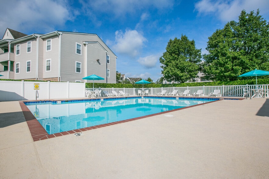 Tallwood Apartments 5705 Schoolhouse Rd Virginia Beach VA 23464