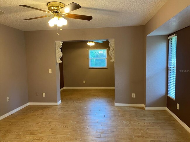 Building Photo - 1612 Atwater Dr