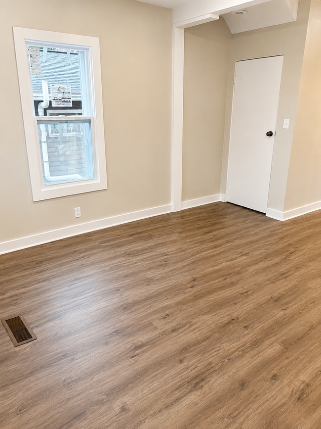 Building Photo - Affordable 2BR Single Family Home