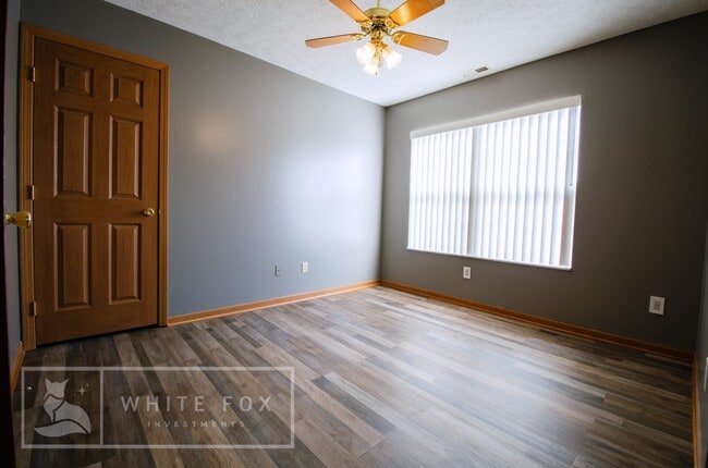 Building Photo - 5990 Fox Trace Ct