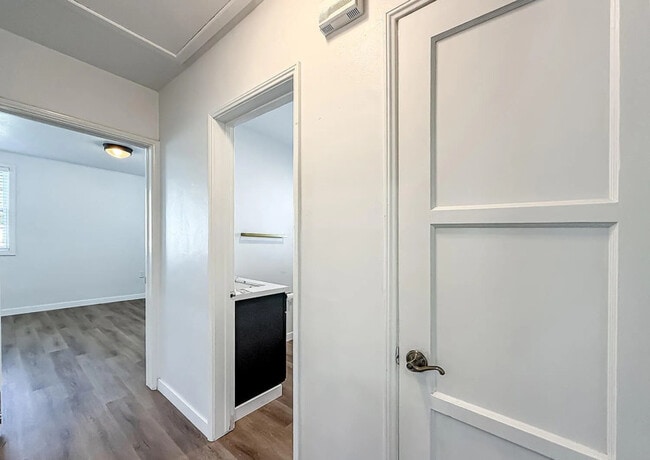 Building Photo - 2431 Gramercy Ave