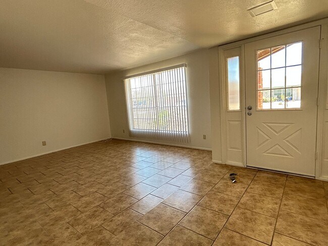 Building Photo - BEAUTIFUL COUNTRY MEADOWS! **NO HOA**