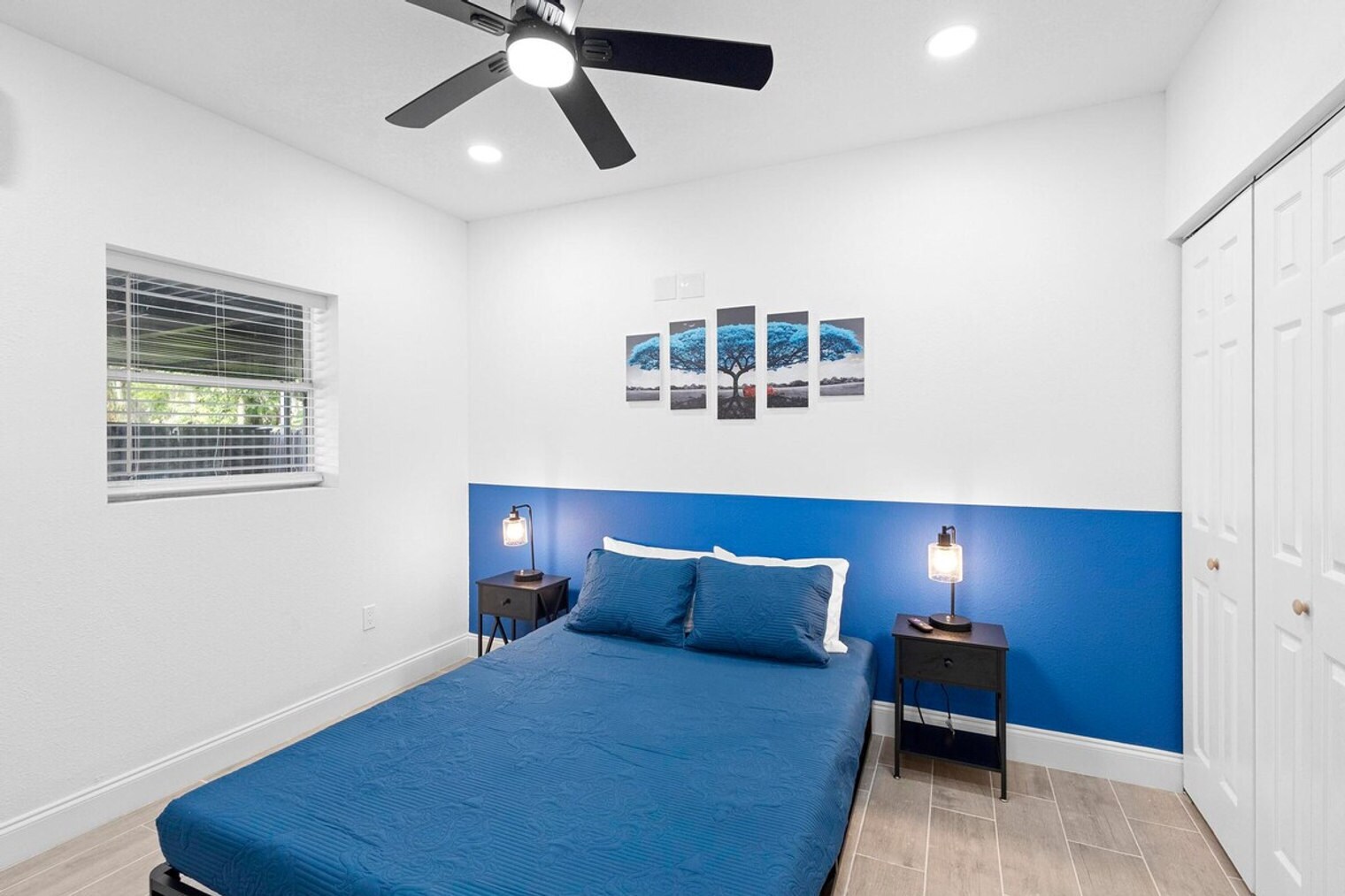 Building Photo - 1882 Lake St