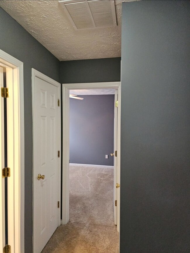 Building Photo - Well Kept Union City Home, 3BR, 2BA