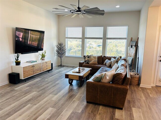 Building Photo - 16710 Lilo Dr