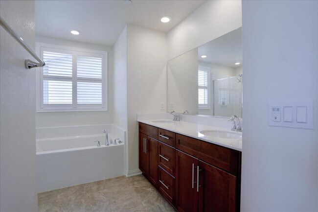 Building Photo - 9153 Foster Ln