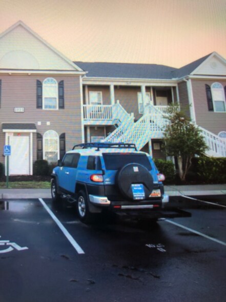 Building Photo - 1025g Algonquin Dr