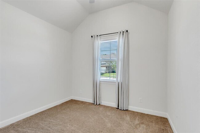 Building Photo - 15342 Majestic Knight Dr