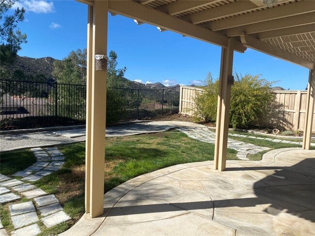 Building Photo - 34093 Lady Fern Ct