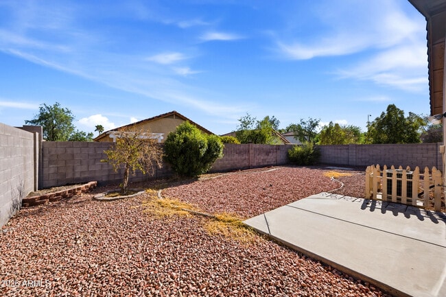 Building Photo - 3057 W Lucia Dr