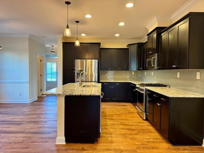 Building Photo - 563 Balsam Fir Dr