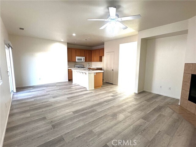 Building Photo - 13846 Hawk Ct