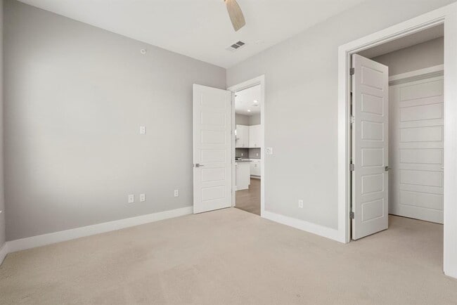 Building Photo - 4501 Jackson Ave