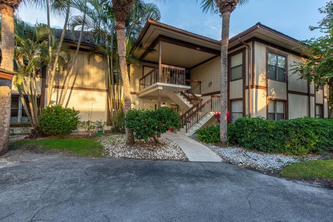 Building Photo - 13400 Polo Rd W