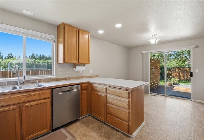Building Photo - 3bd/2ba Granite Falls Home
