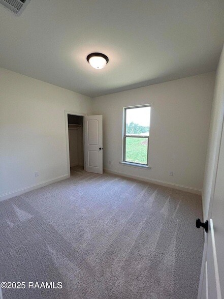 Building Photo - 107 Tenor St