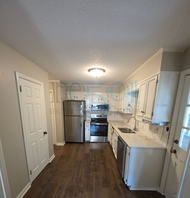 Building Photo - The home you've been looking for!