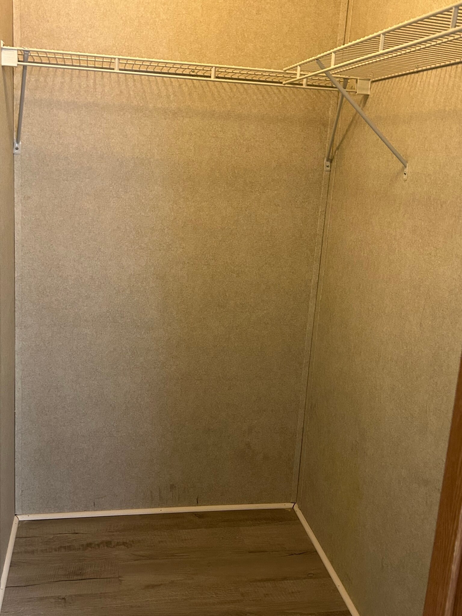 All bedrooms have walk-in closets - 49 Mallard Ave NE