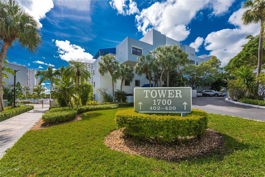 Building Photo - 408 Poinciana Island Dr