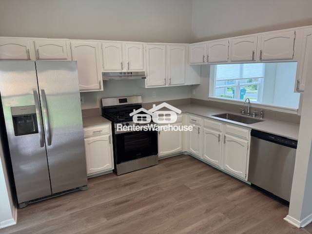 Building Photo - 4850 N Bridges Dr