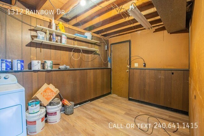 Building Photo - 1312 Rainbow Dr