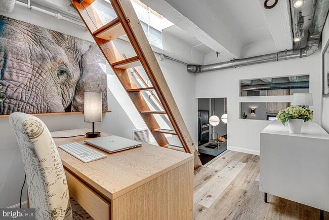 Building Photo - 1413 Swann St NW