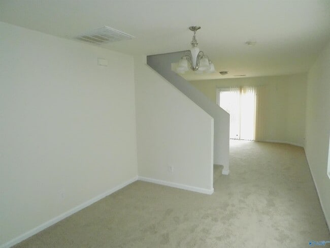 Building Photo - 130 Lockport Dr
