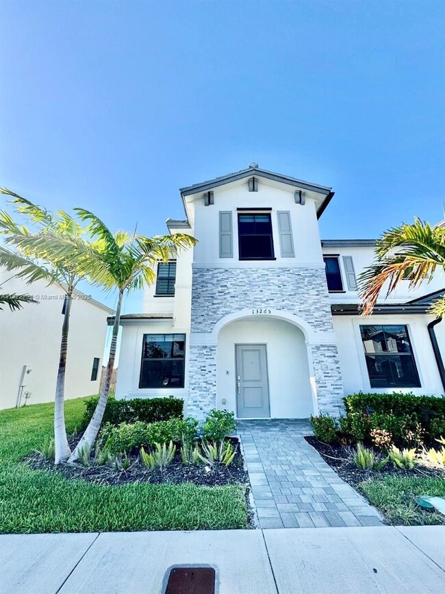 Building Photo - 13265 SW 285th St