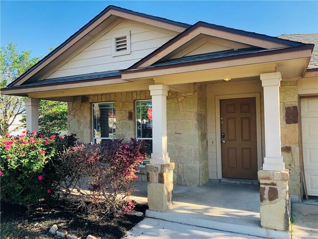 Building Photo - 229 Killian Loop