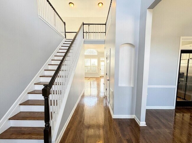 Building Photo - 2514 Camata Way