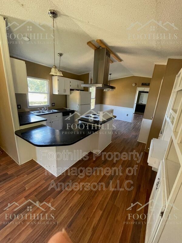 Building Photo - 224 George Merck Rd