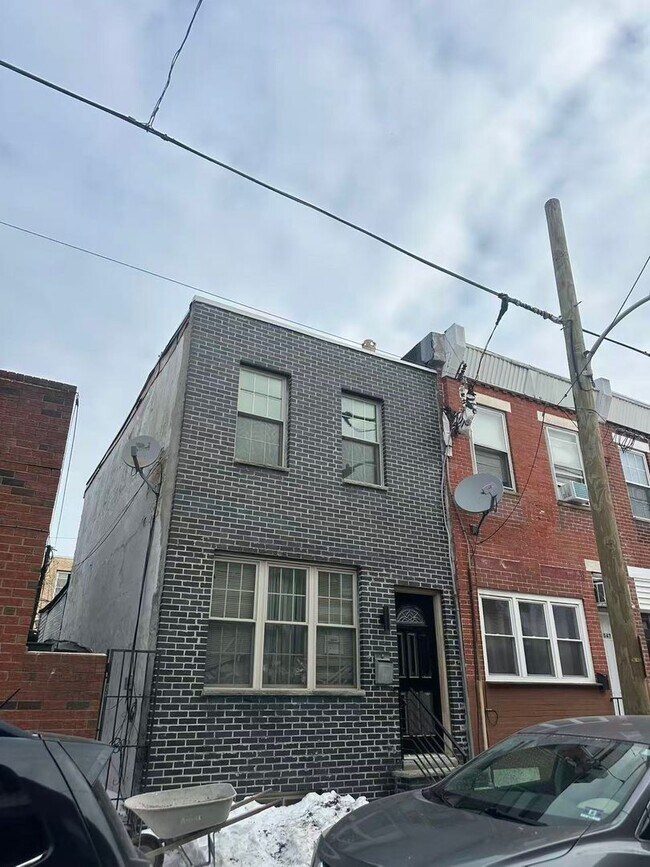 Building Photo - 1049 Mercy St