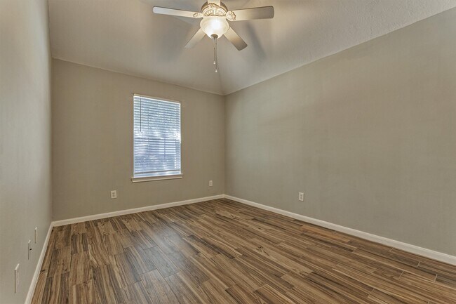 Building Photo - 11118 Creekline Meadow Ct