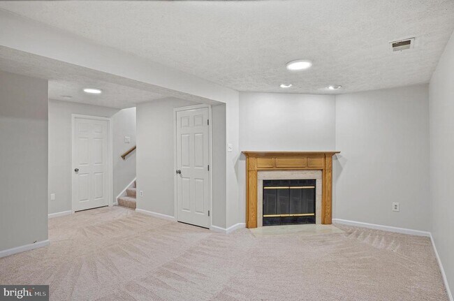 Building Photo - 7951 Brightmeadow Ct