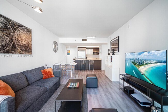 Building Photo - 500 Brickell Ave