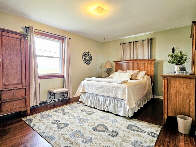 Building Photo - 1329 Landisville Rd